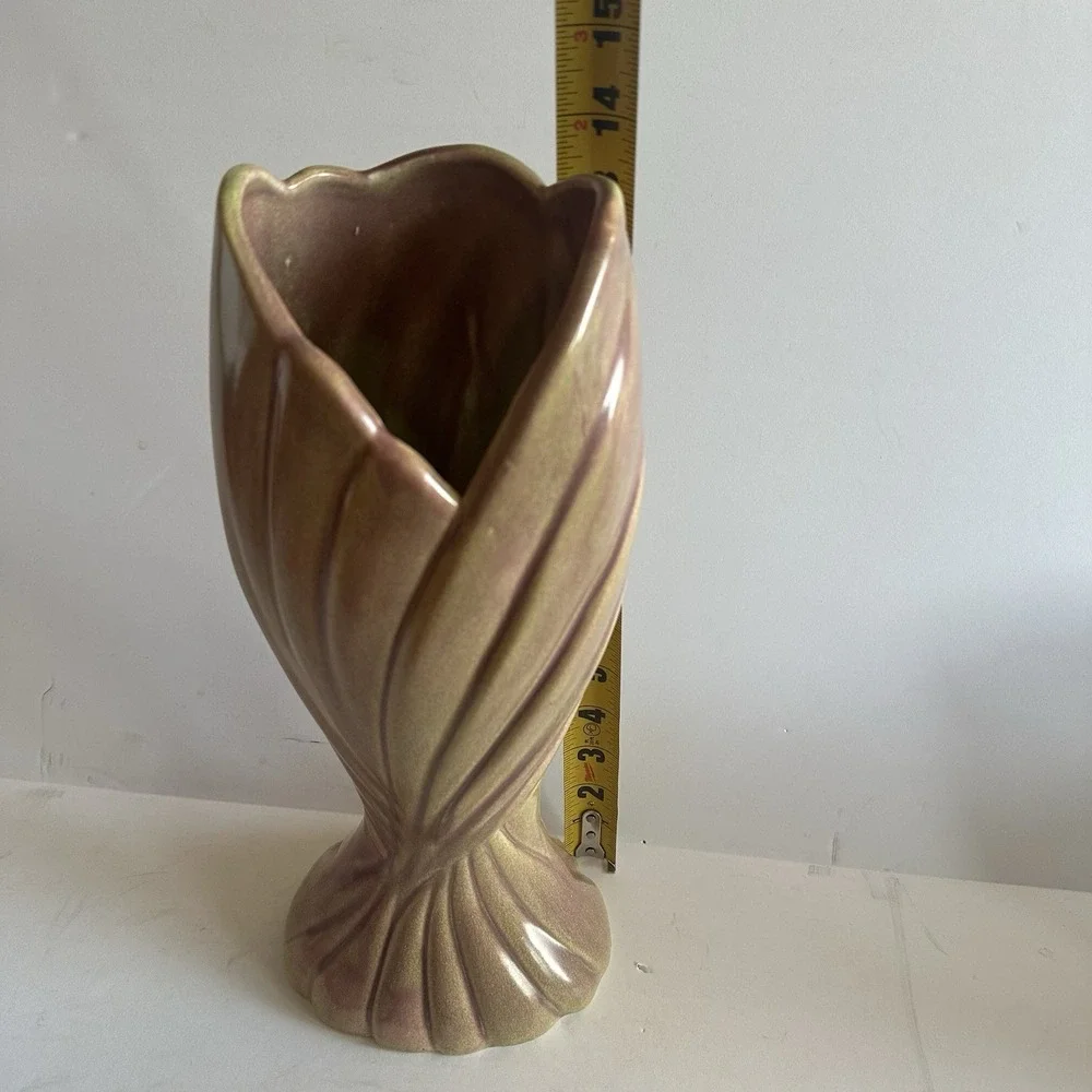 Vintage‎ West Coast Pottery Vase Beautiful Green and Pink Glaze 13.25